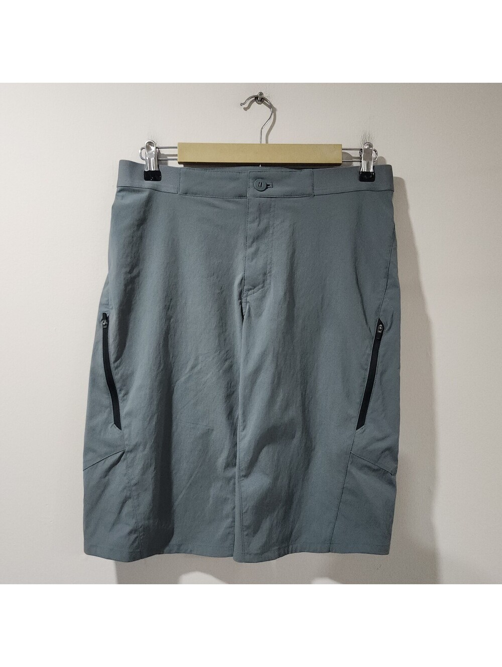 Patagonia Landfarer Bike Shorts Mens 32 Performance Outdoor Hiking Cycling